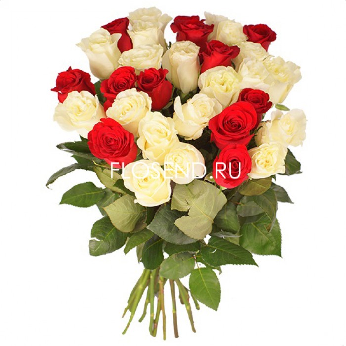 Букет «31 красных и белых роз»
